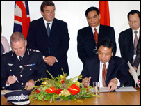 Hình do Sứ quán Anh tại Hà Nội cung cấp