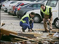 Policiais em Santillana del Mar