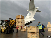 Pamje nga shpërndarja e ndihmave në Kongo